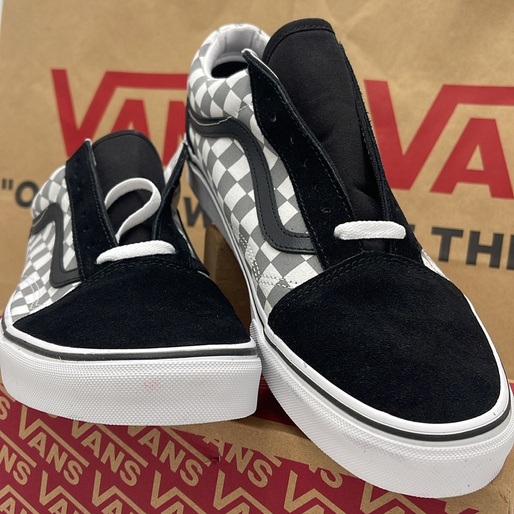 Vans Men’s Checkerboard Sneakers Old Skool
Cosmic Check Reflective
VN0A5JMIB9J - Picture 5 of 16